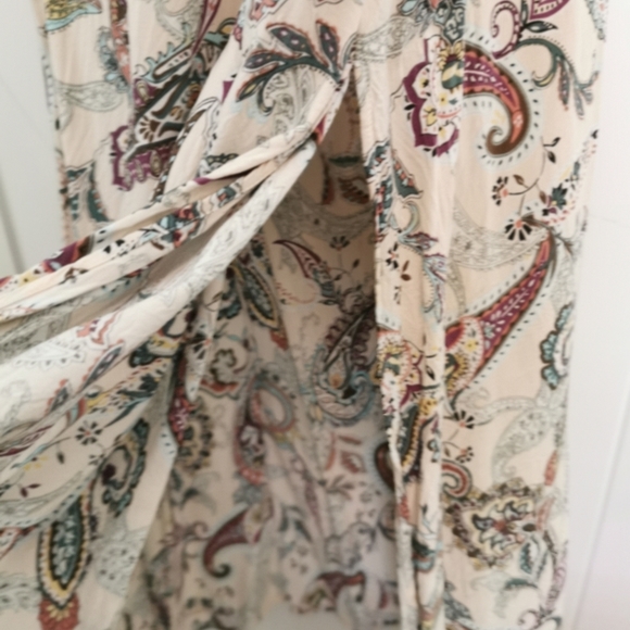 Dress - Picture 3 of 4